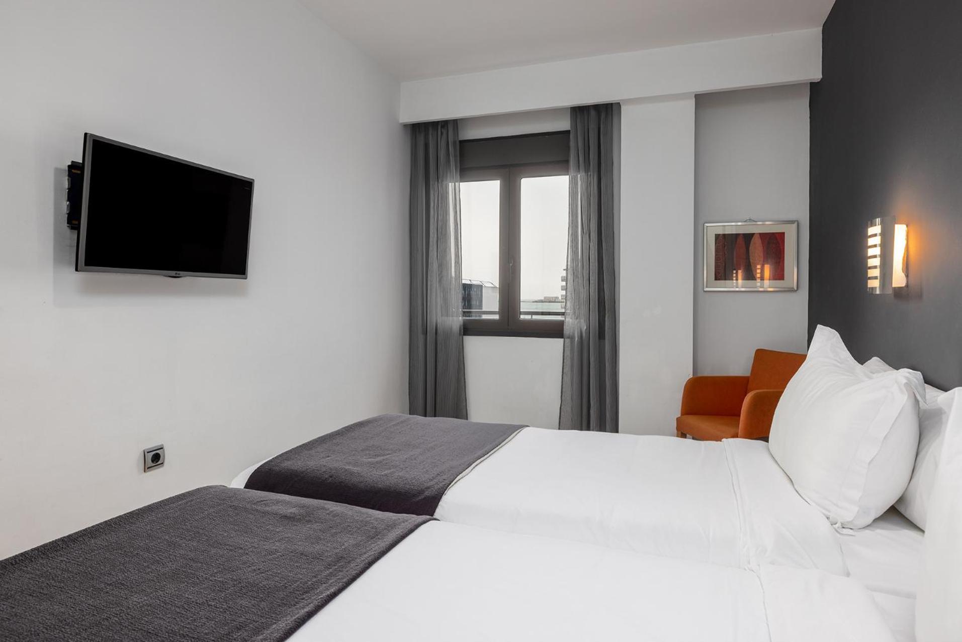 Hotel Spa Cadiz Plaza (Adults Only) Bagian luar foto