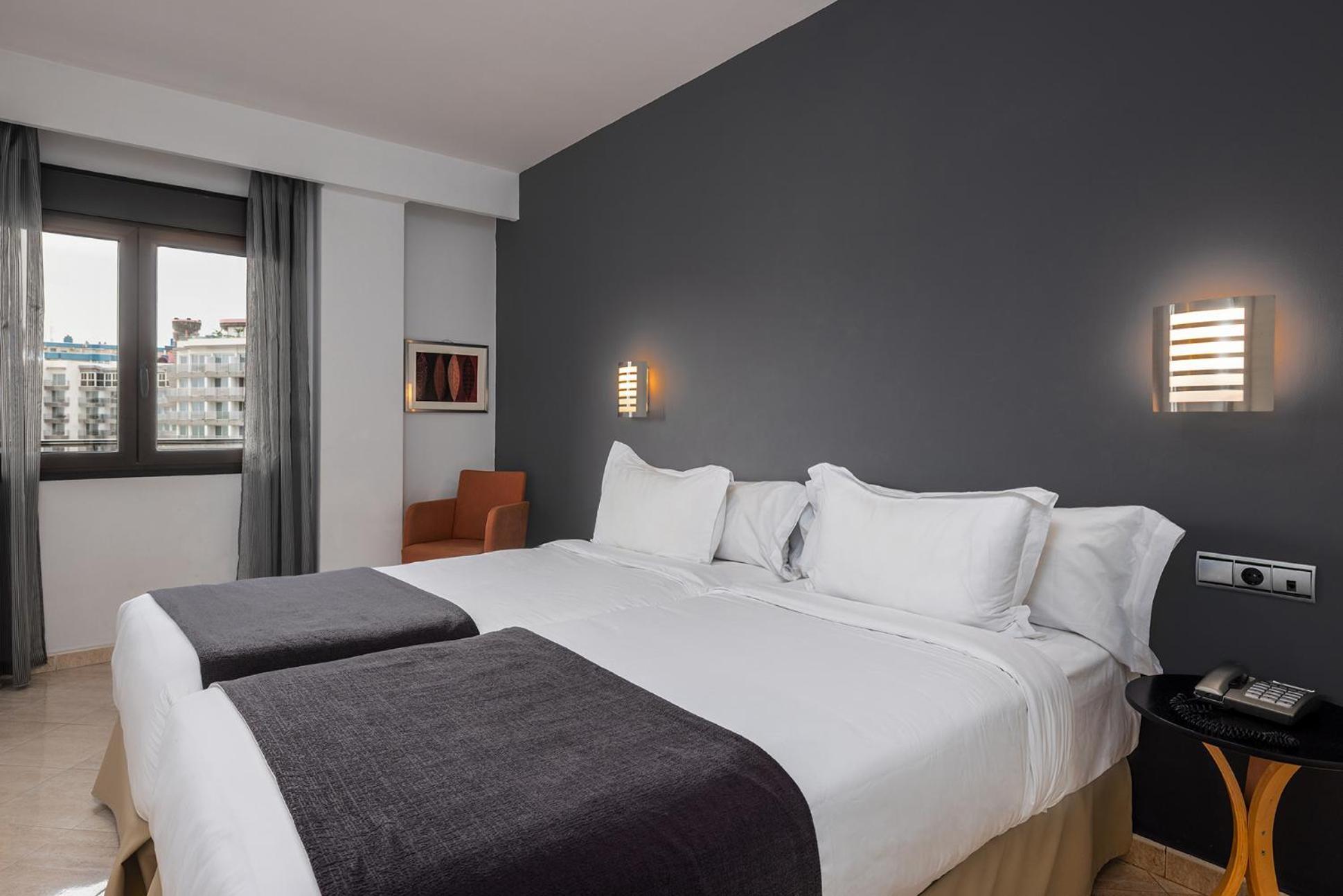 Hotel Spa Cadiz Plaza (Adults Only) Bagian luar foto